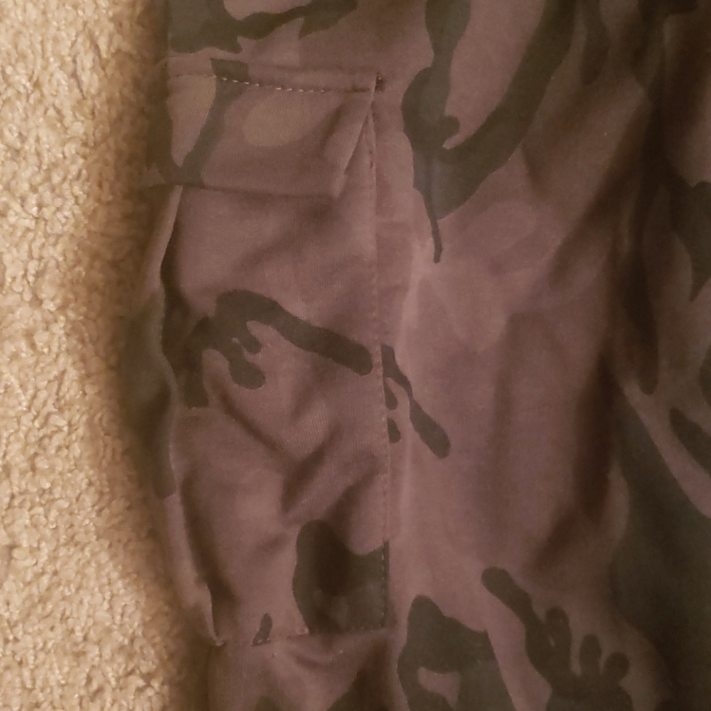 Boohoo joggers! NWT - Picture 3 of 6